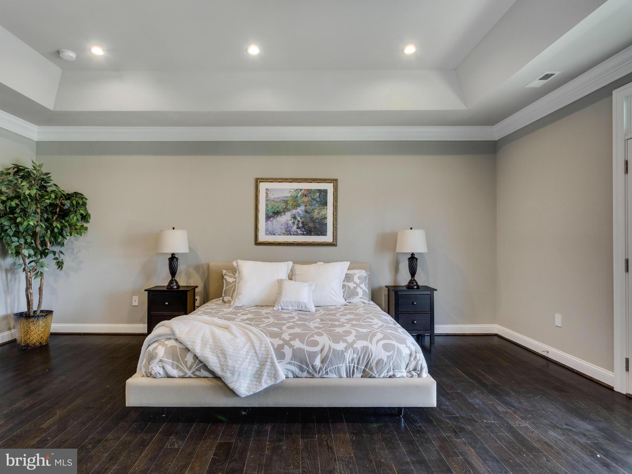 FAIRFAX ACRES - Residential