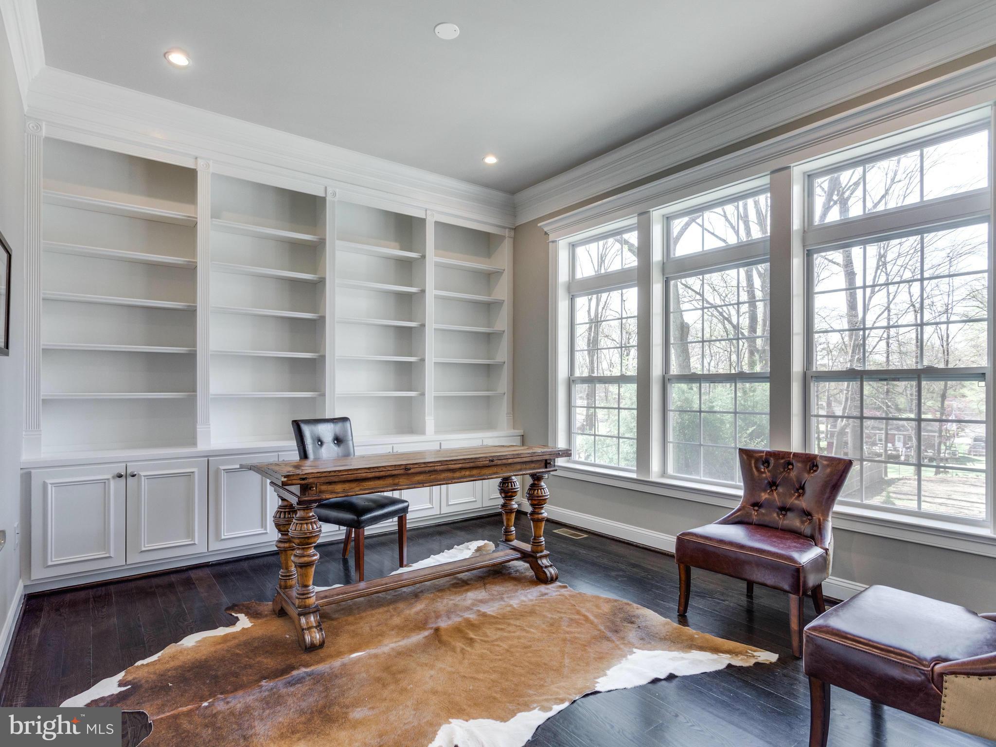 FAIRFAX ACRES - Residential