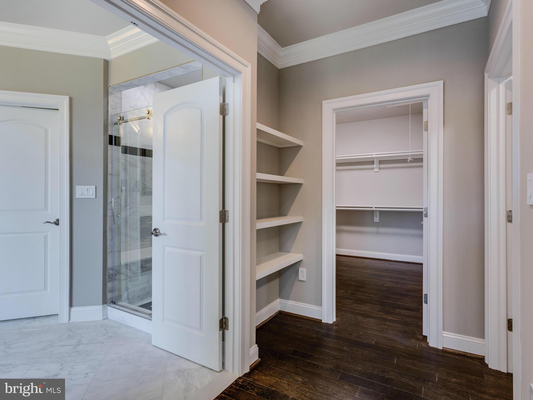 FAIRFAX ACRES - Residential