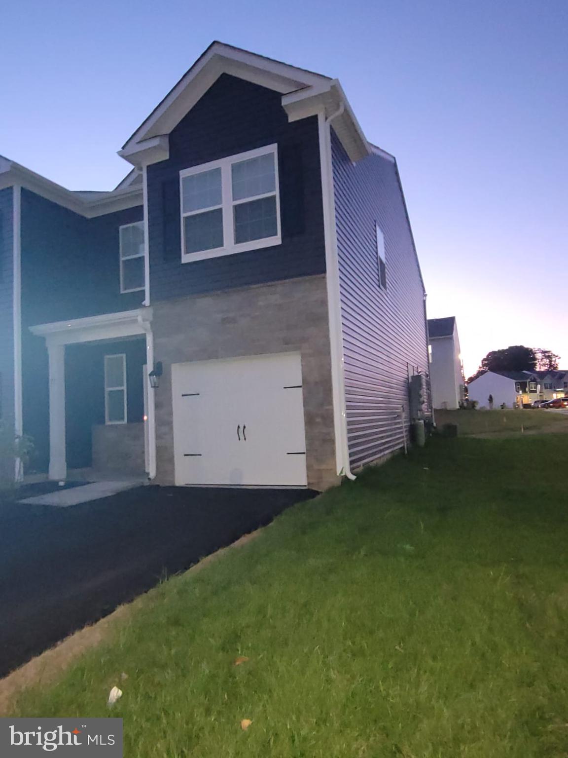 29 PEREGRINE WAY