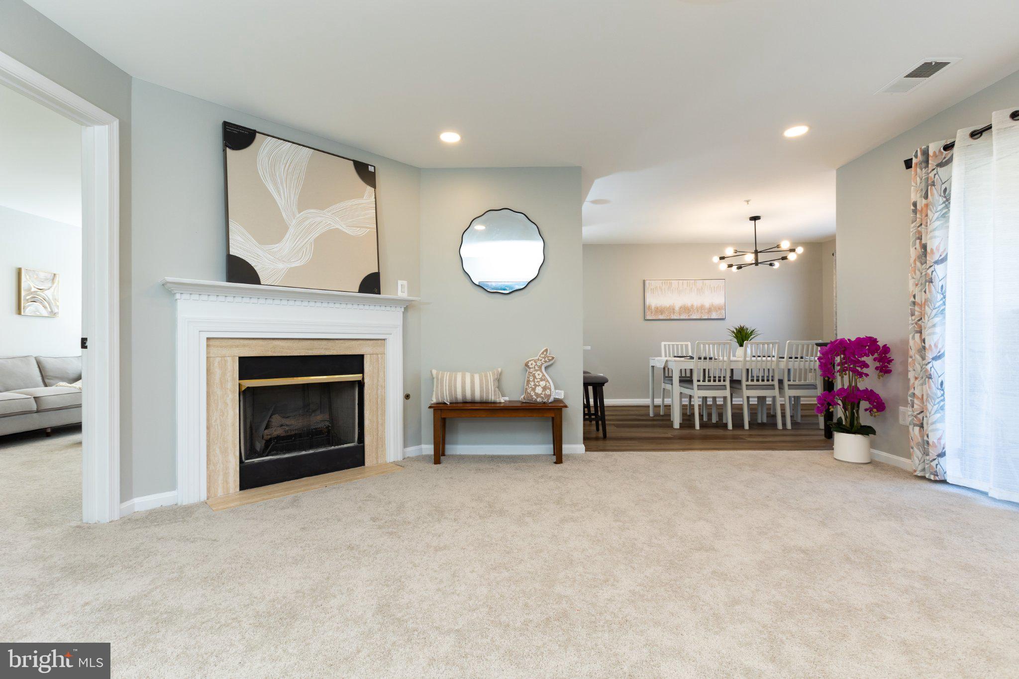 GATEWAY OVERLOOK - Residential