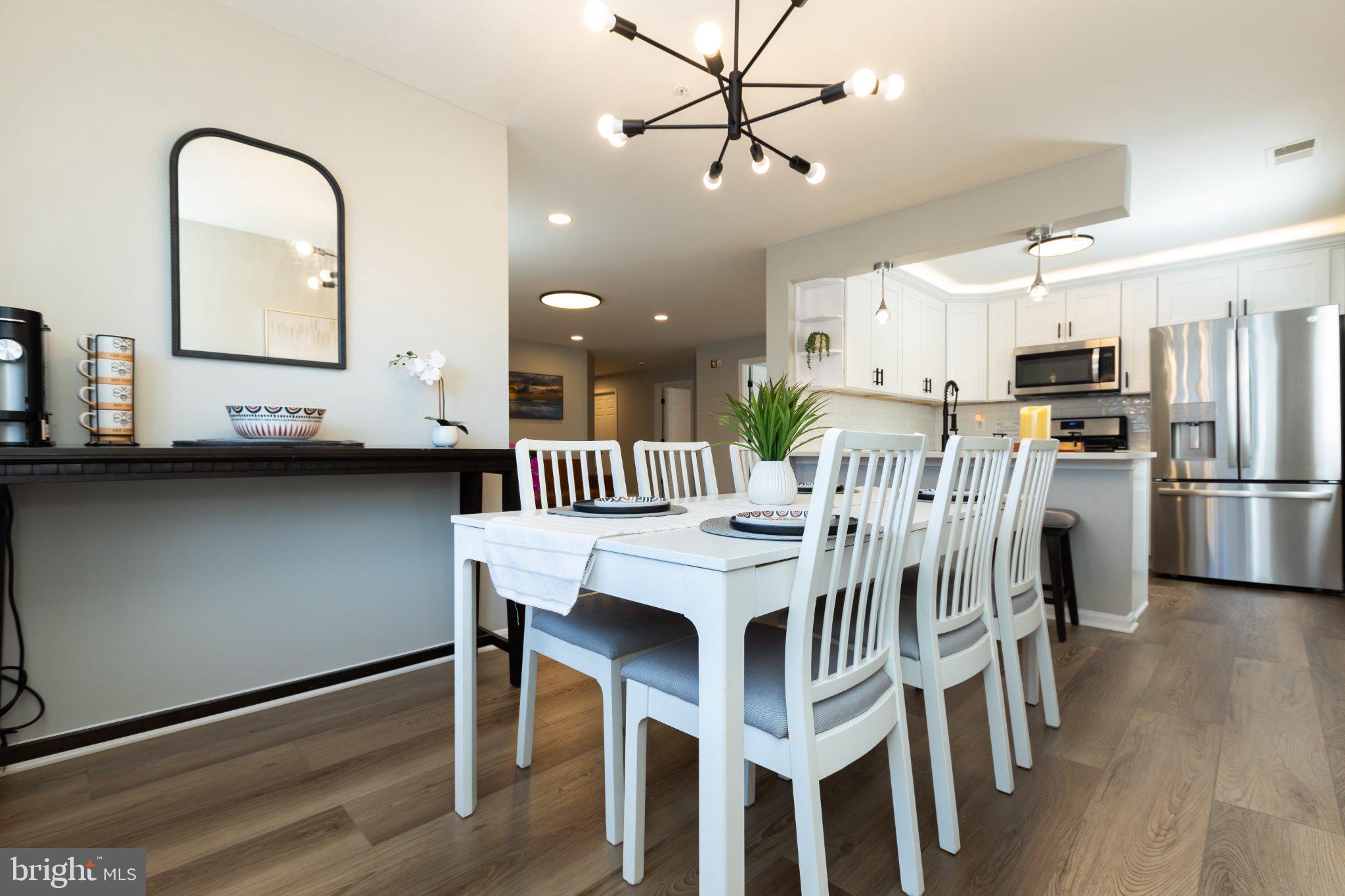 GATEWAY OVERLOOK - Residential