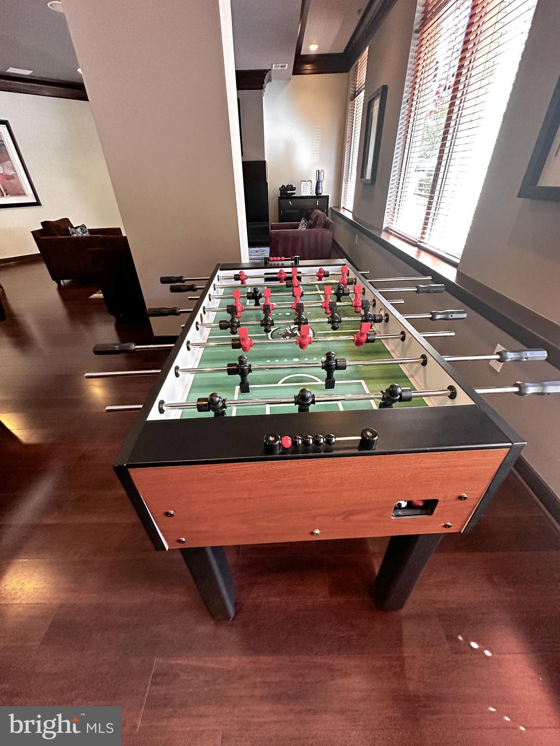 SAVOY AT RESTON TOWN CENTER - Residential