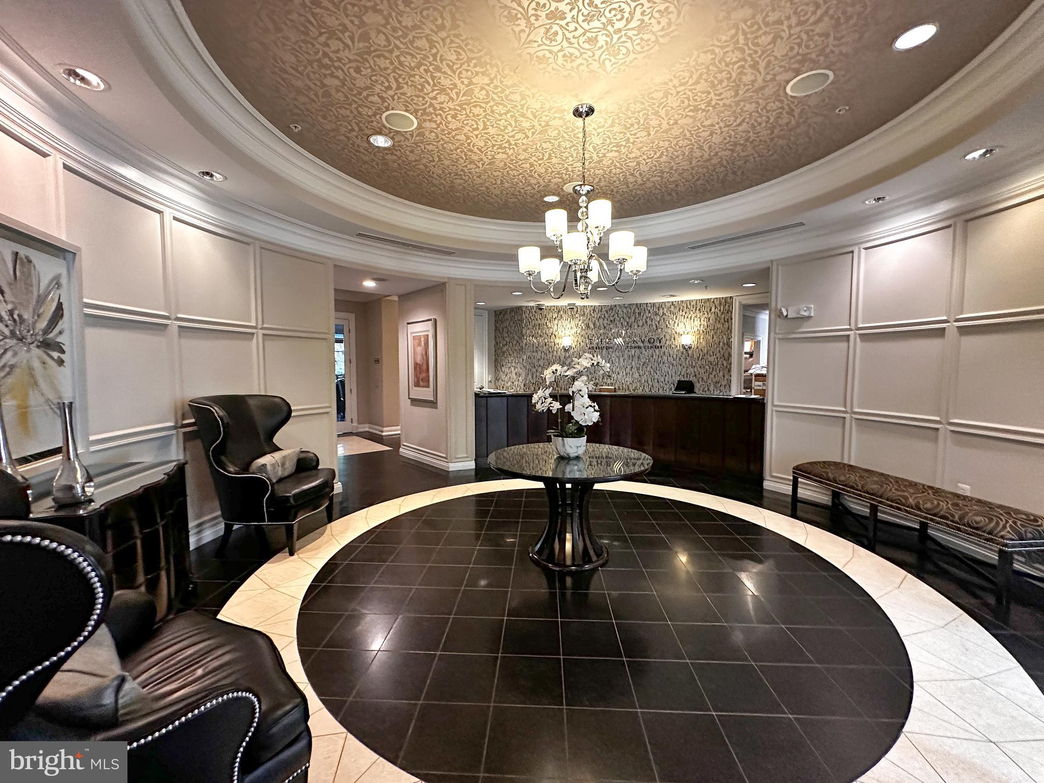 SAVOY AT RESTON TOWN CENTER - Residential