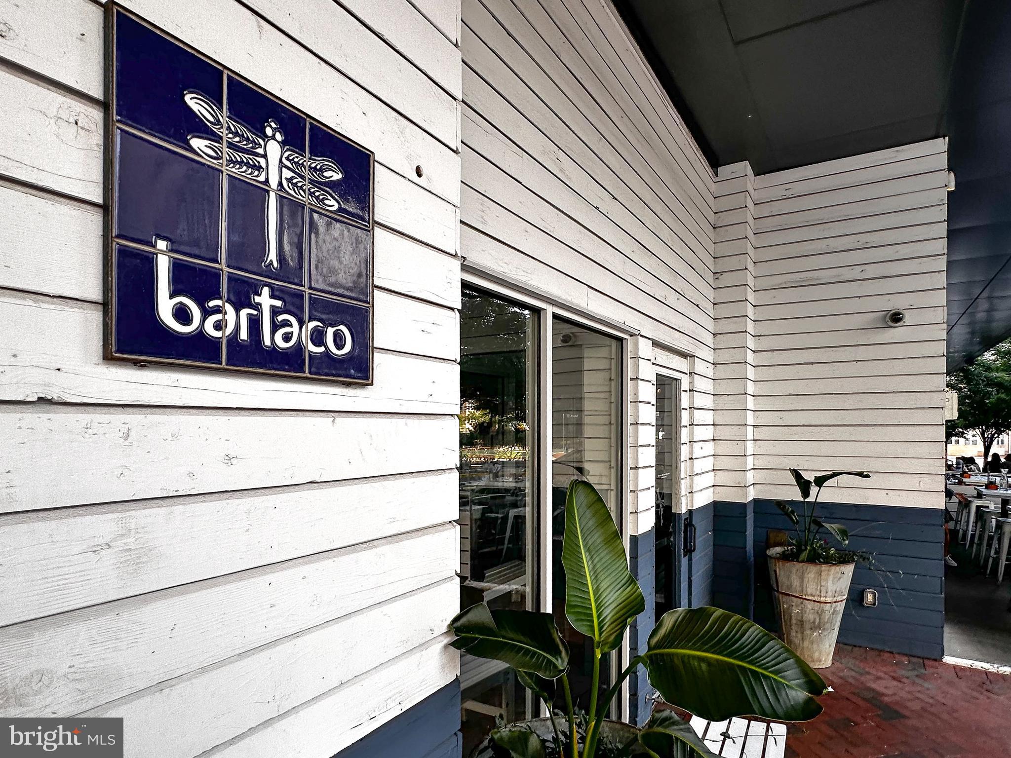 SAVOY AT RESTON TOWN CENTER - Residential