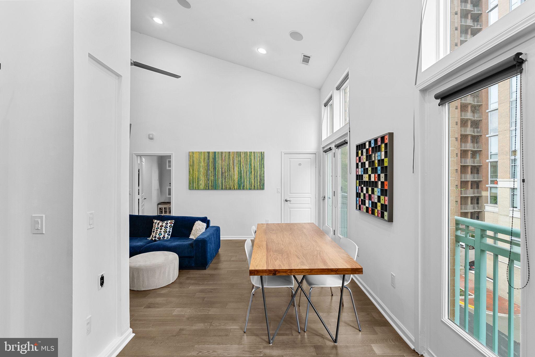 SAVOY AT RESTON TOWN CENTER - Residential