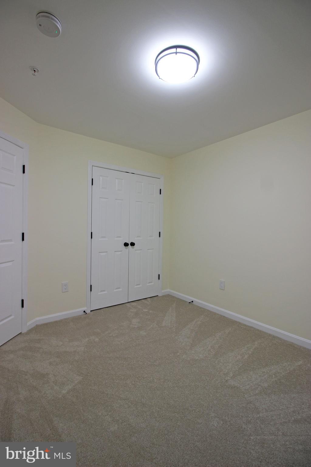 VILLAGES OF URBANA - Residential Lease