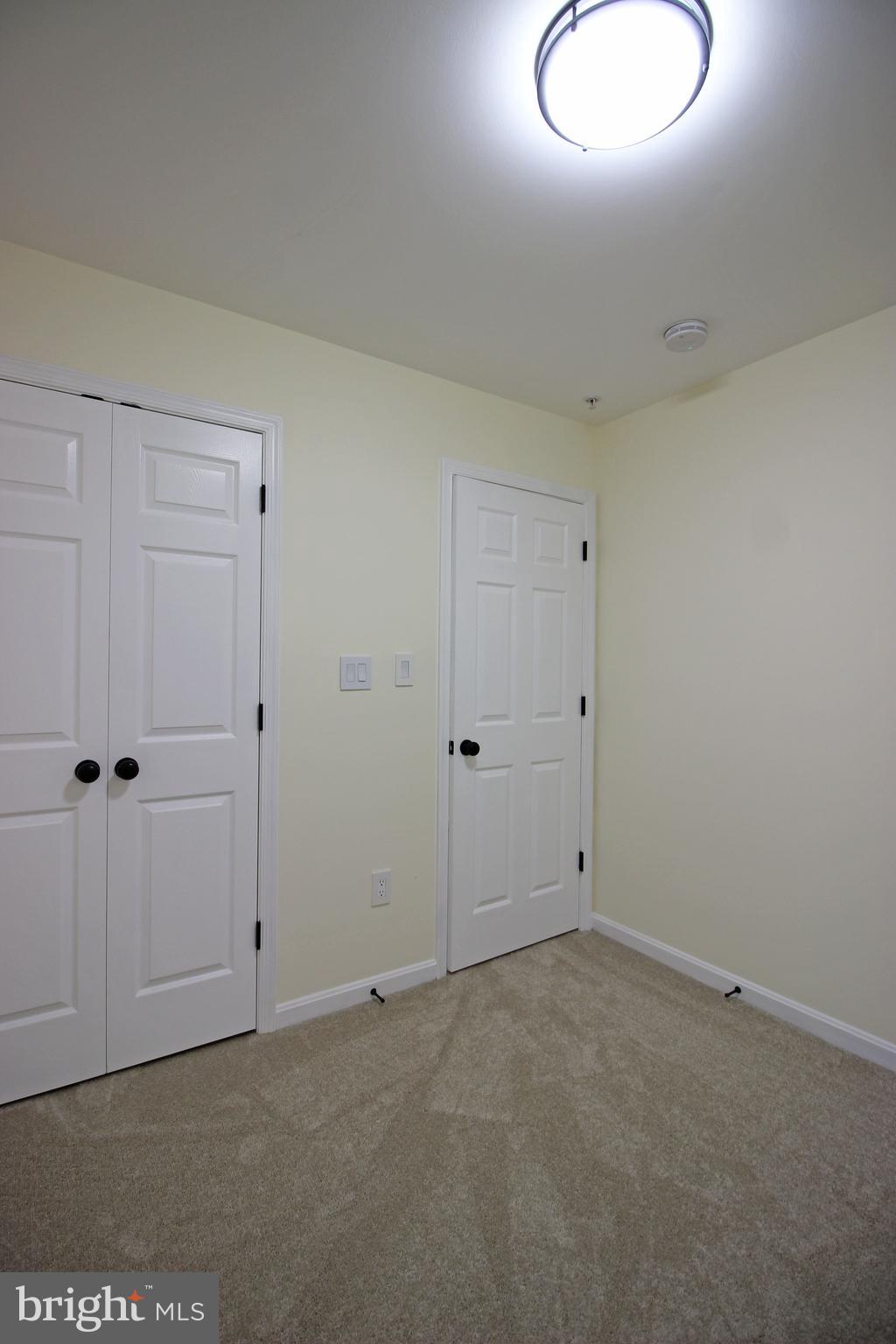 VILLAGES OF URBANA - Residential Lease