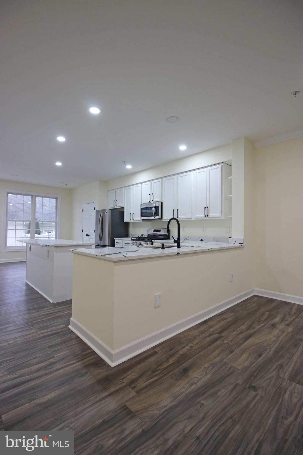 VILLAGES OF URBANA - Residential Lease