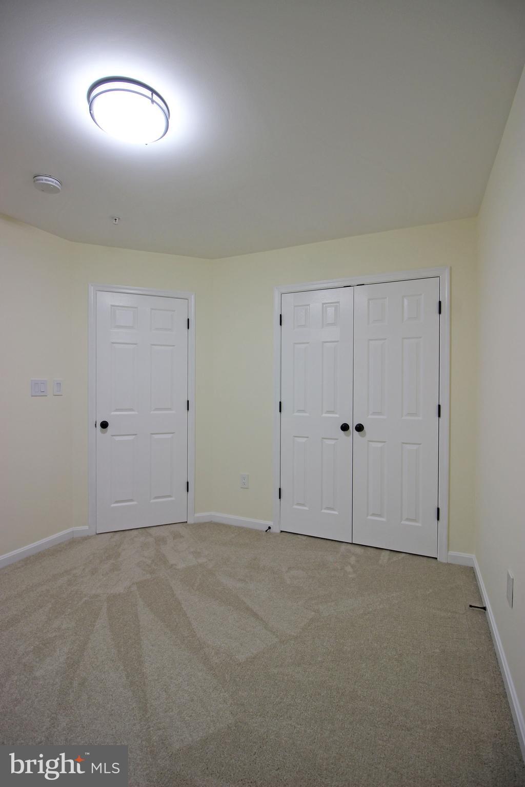 VILLAGES OF URBANA - Residential Lease