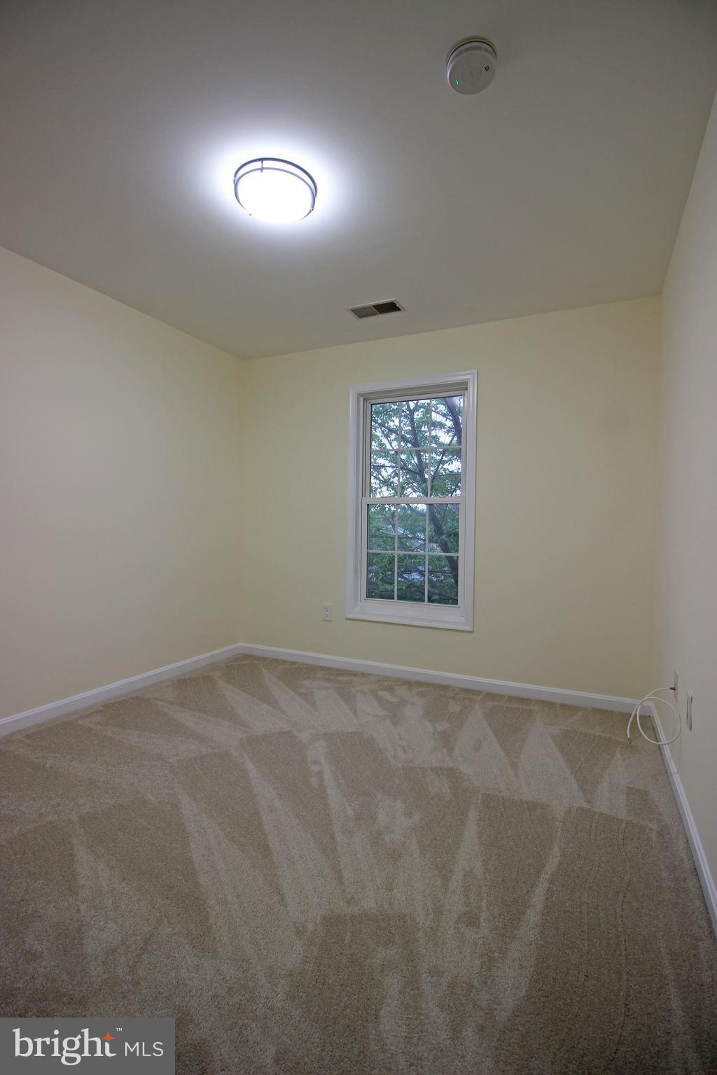 VILLAGES OF URBANA - Residential Lease