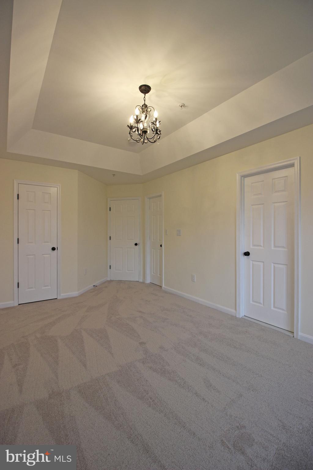 VILLAGES OF URBANA - Residential Lease