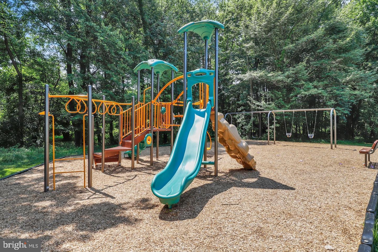 VILLAGES OF URBANA - Residential Lease