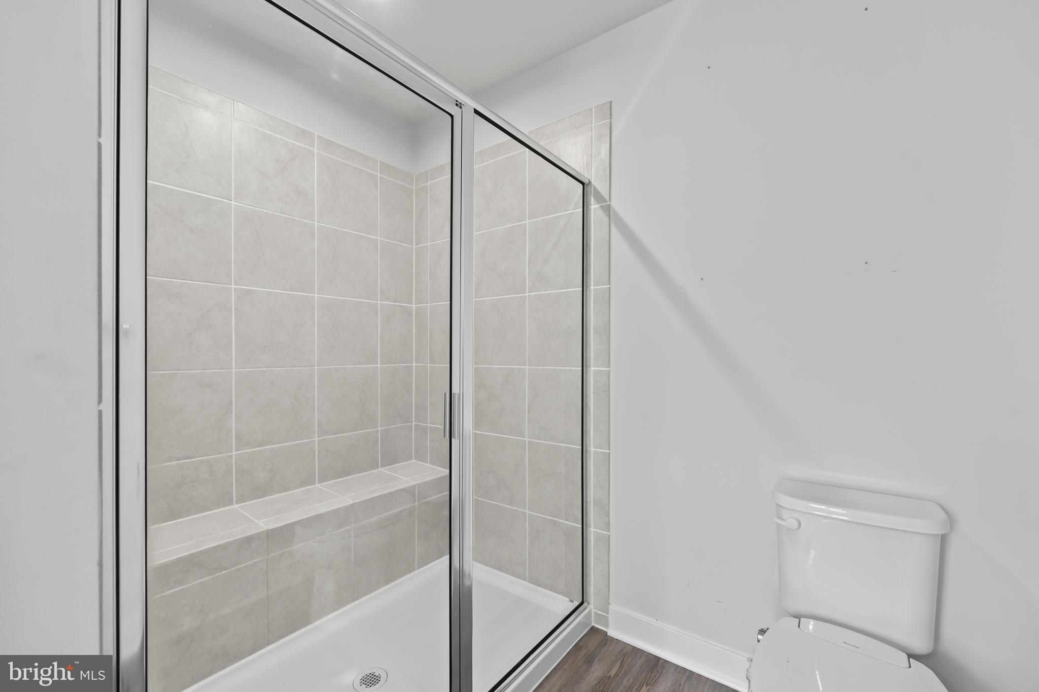 LEE'S PARKE - Residential