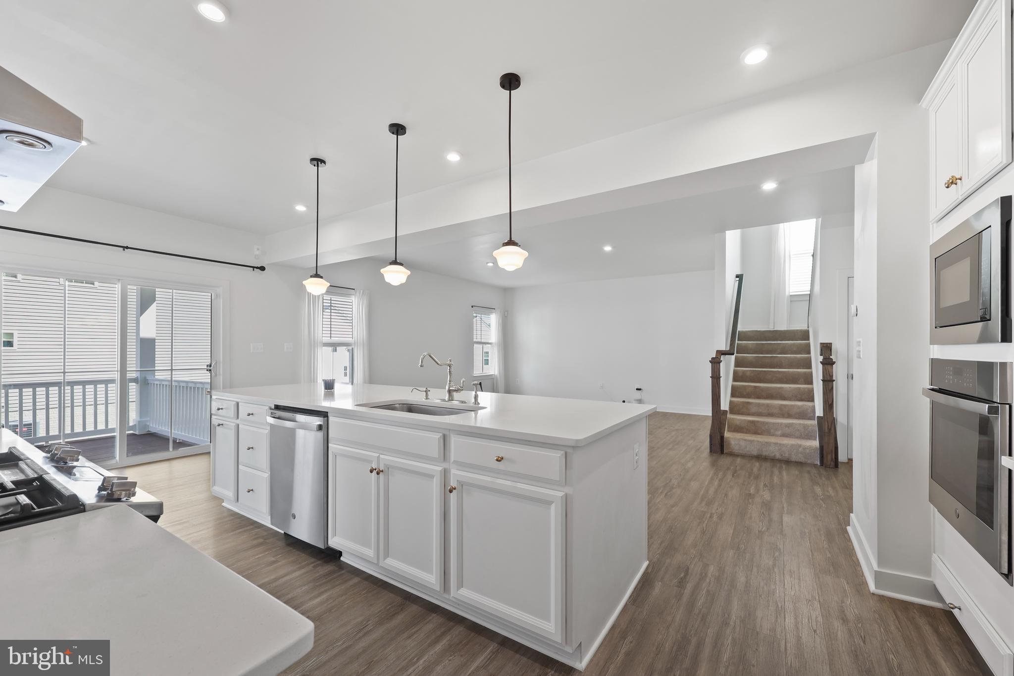 LEE'S PARKE - Residential