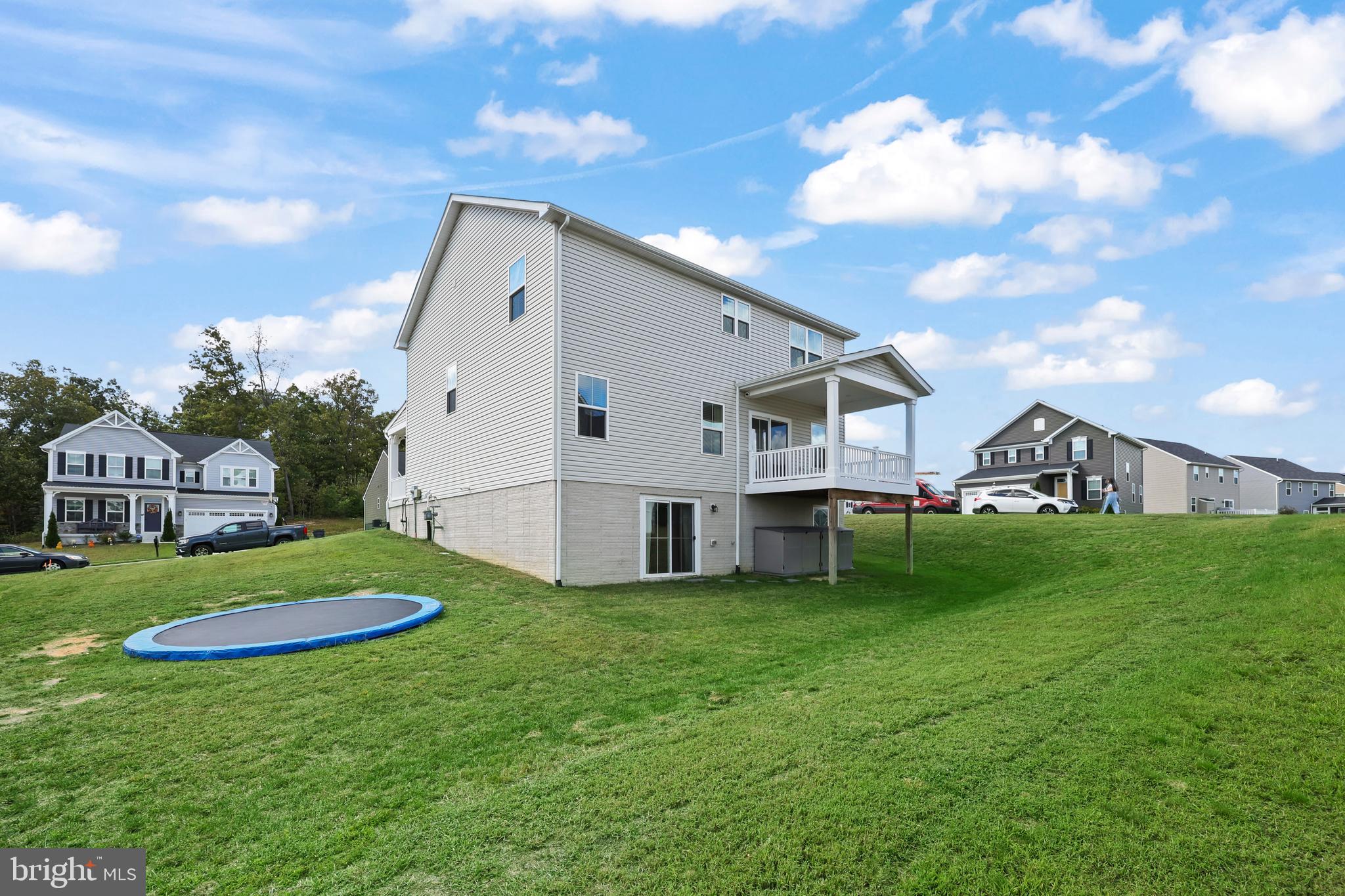 LEE'S PARKE - Residential