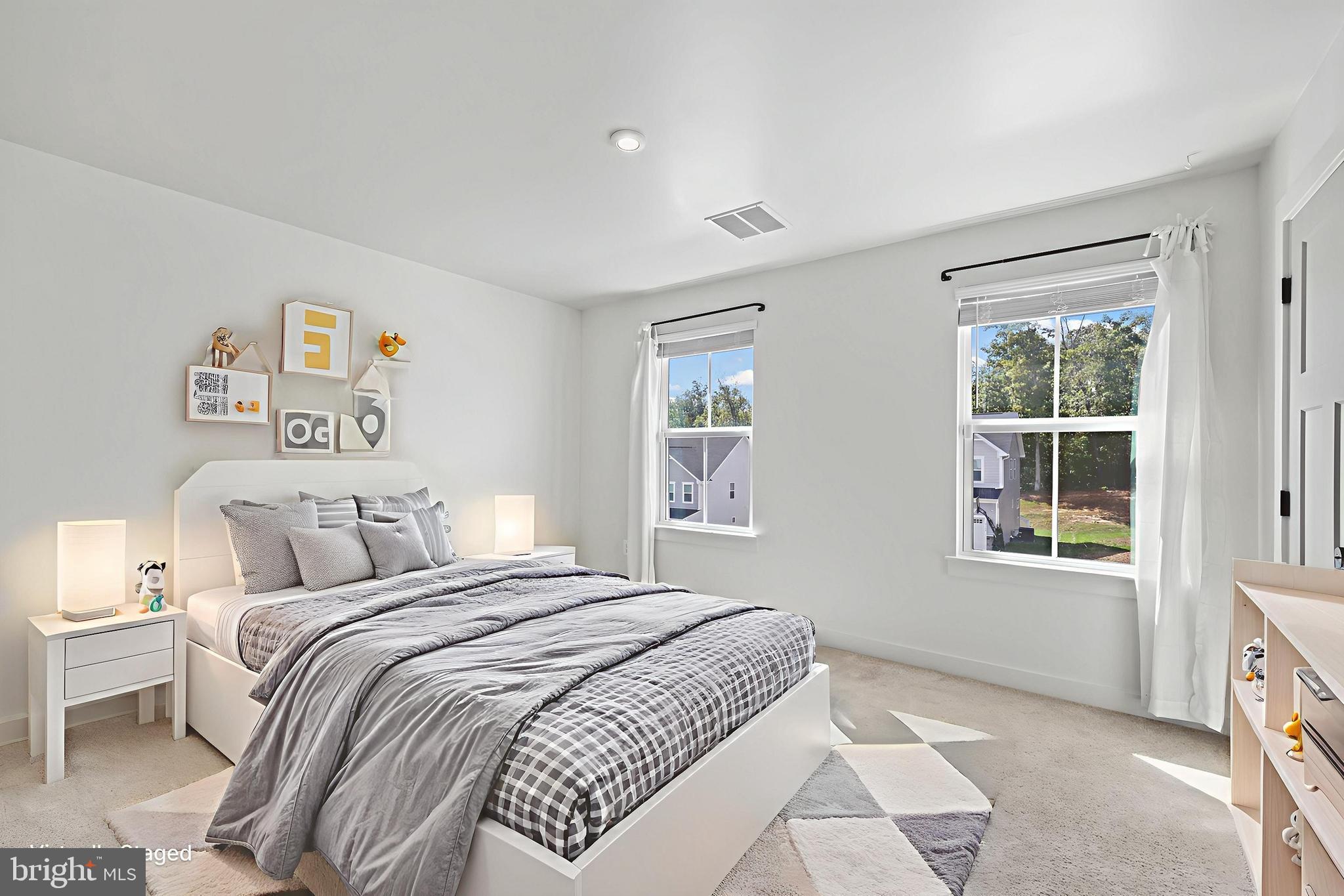 LEE'S PARKE - Residential