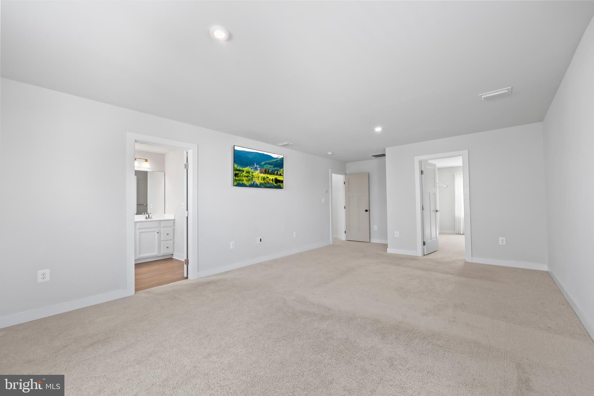 LEE'S PARKE - Residential