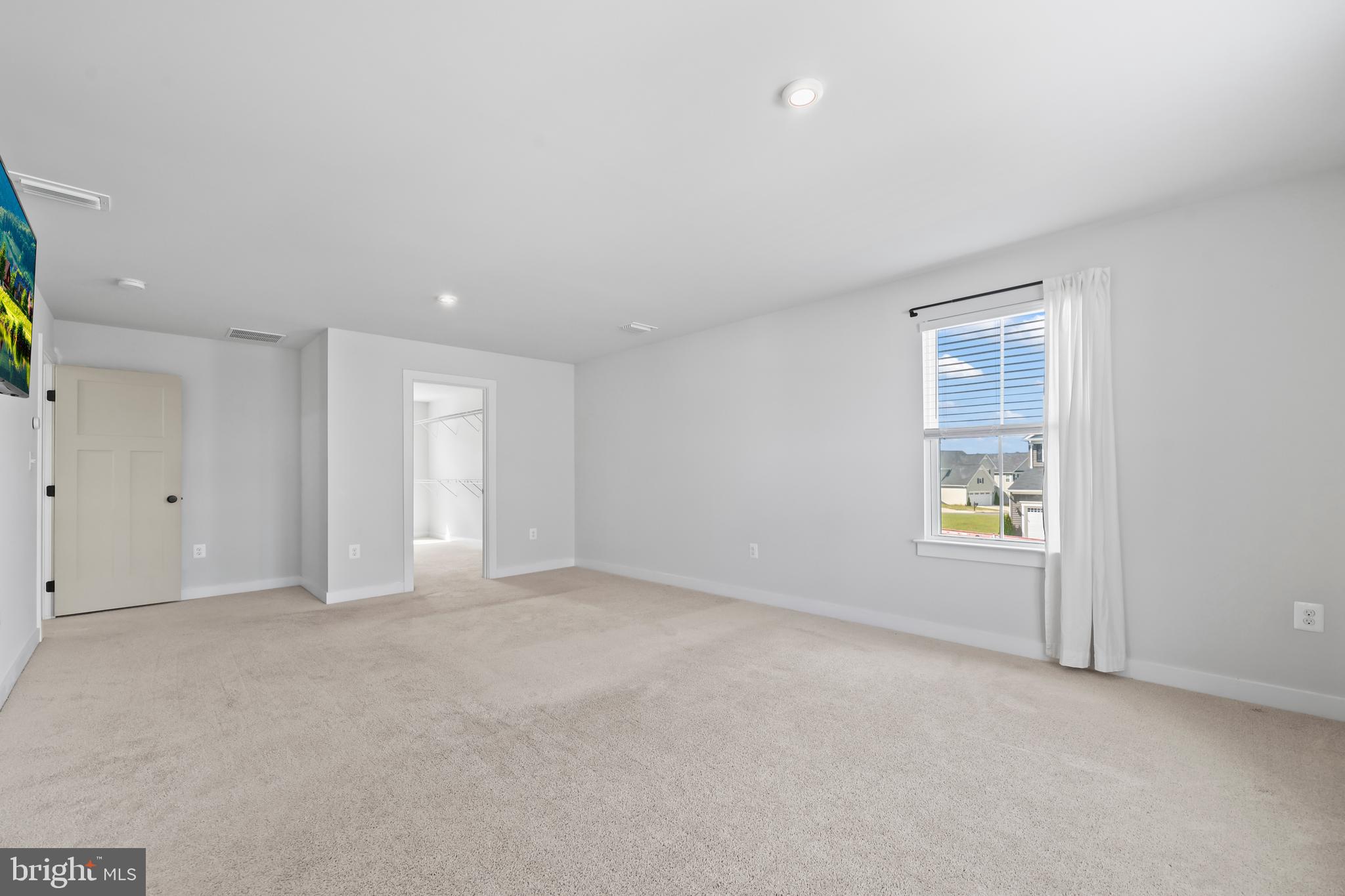 LEE'S PARKE - Residential