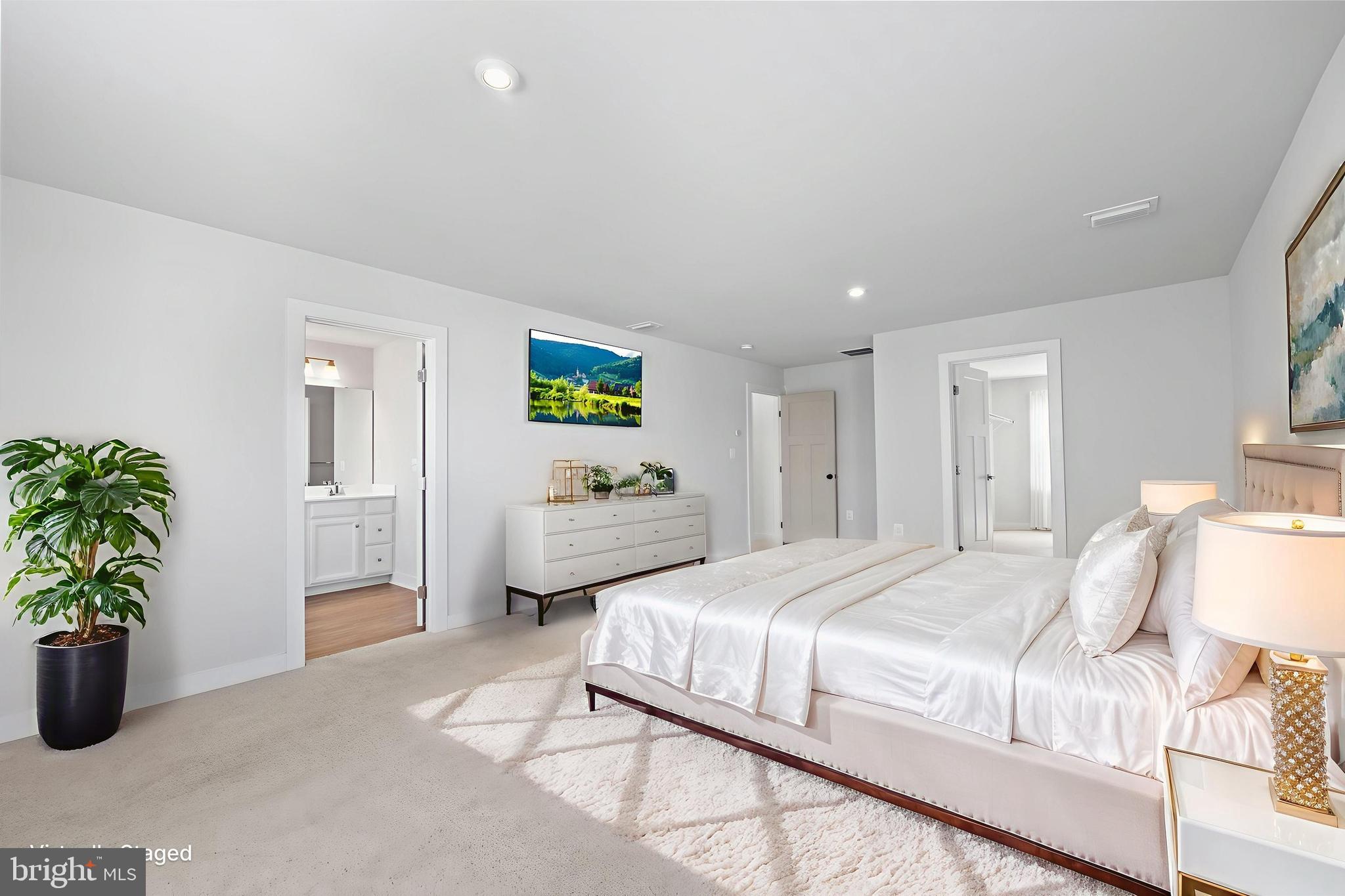 LEE'S PARKE - Residential