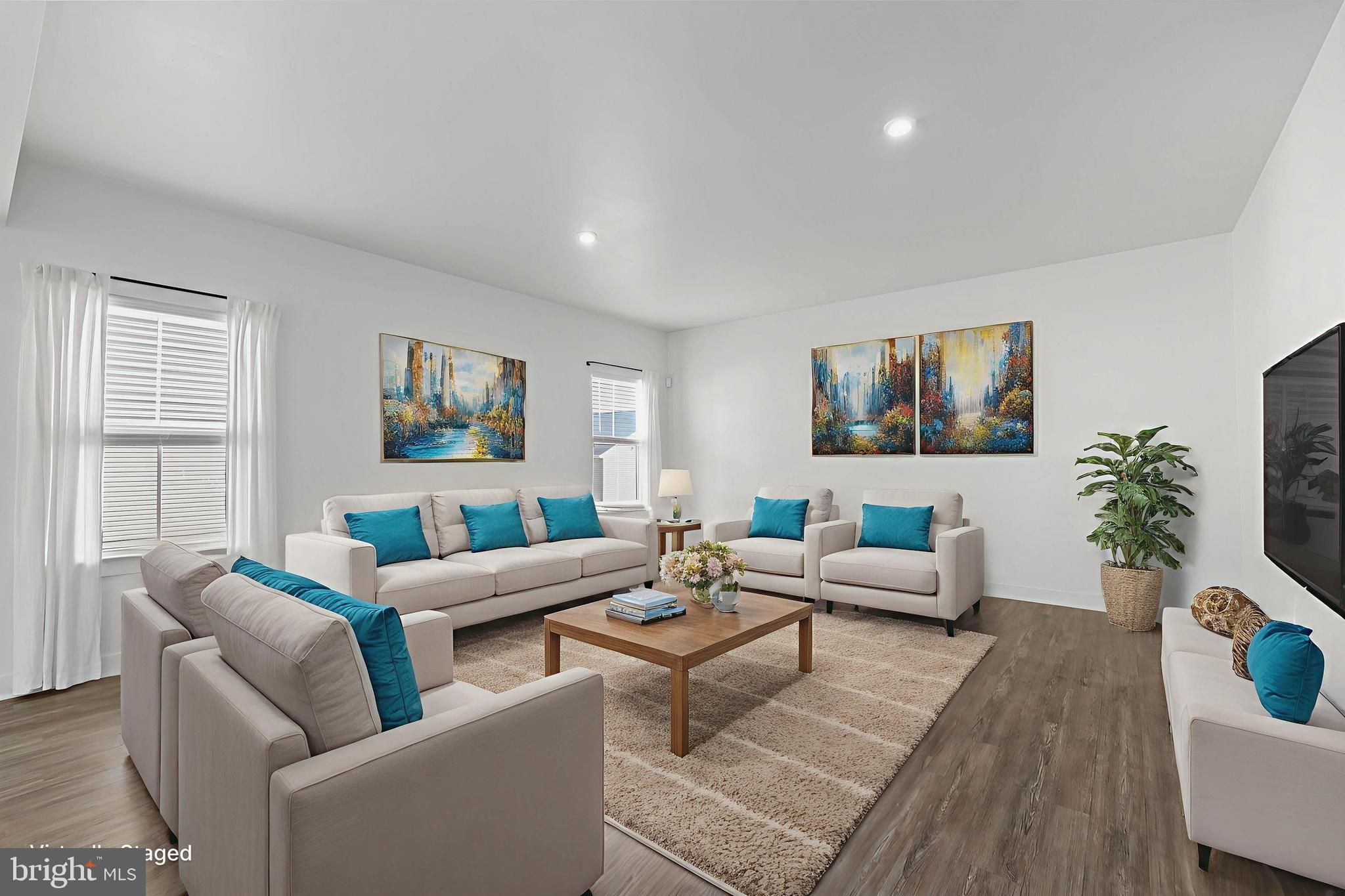 LEE'S PARKE - Residential