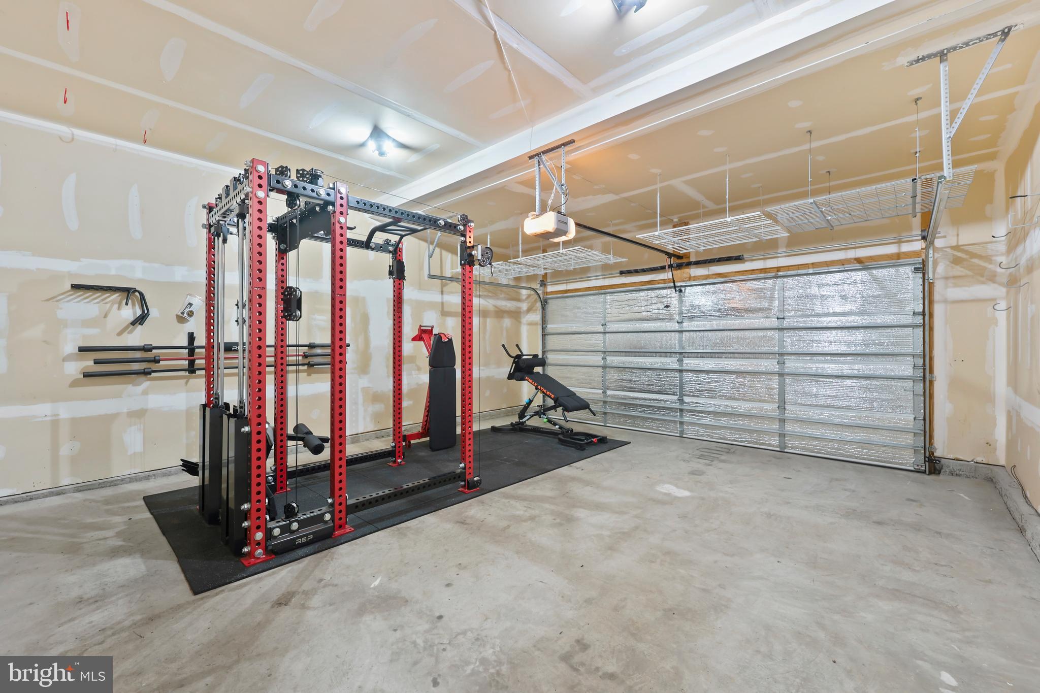 LEE'S PARKE - Residential