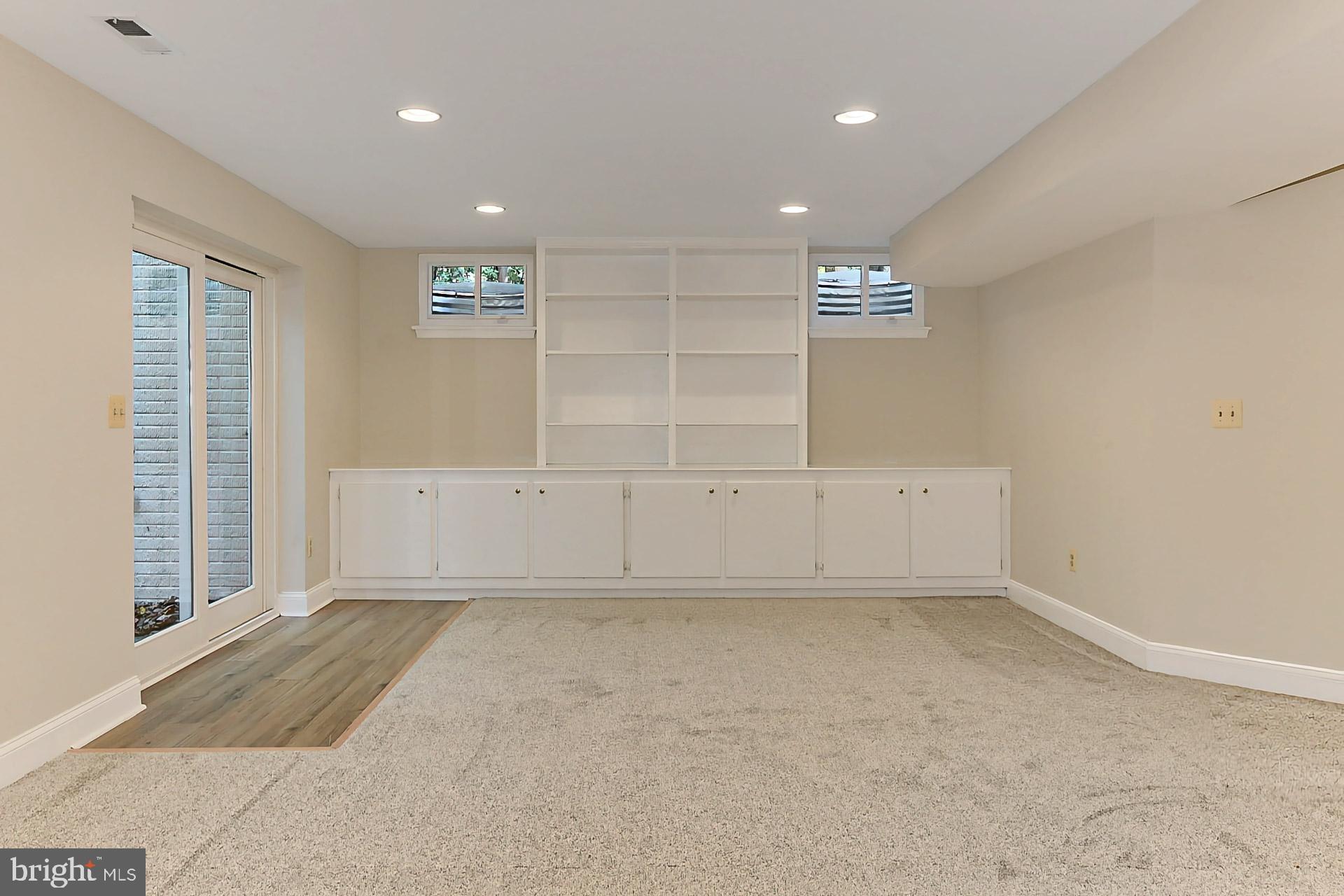 HUNT AT FAIRFAX STATION - Residential