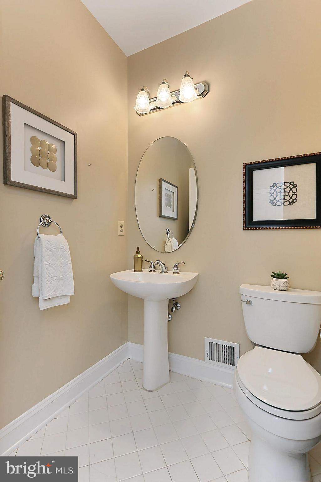 HUNT AT FAIRFAX STATION - Residential