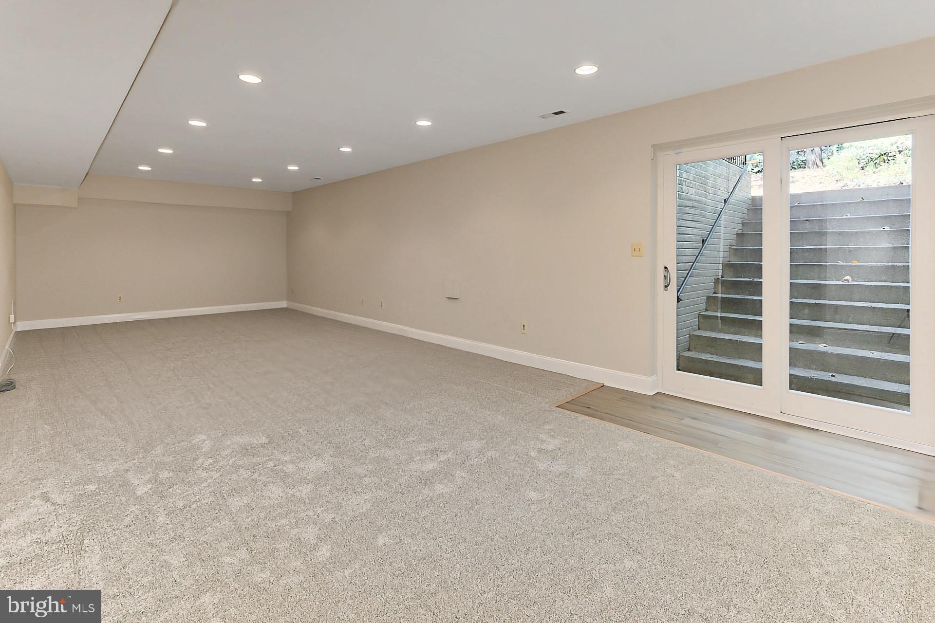 HUNT AT FAIRFAX STATION - Residential