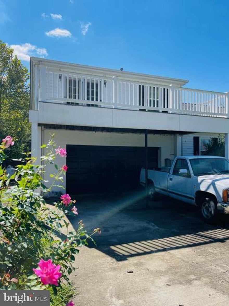 Perfect little Garage Apartment with one bedroom and one bathroom (above garage - accessed by stairs in rear) located just outside the maingate of NSWC/Dahlgren. The apartment is spacious with a full kitchen including a stackable washer and dryer. There is a separate dining area and large living room plus one bedroom and one bath. There is a lovely walkout porch in the front and the rear. No lawn maintenance. No access to the backyard. Small storage area for tenant to use. Monthly rent INCLUDES *utilities except trash and internet. *If monthly utility average exceeds normal billing amount - owner reserves the right to bill for the difference to the tenant. Tenant must get their own P.O. Box for mail delivery. Apartment above garage on the left side only. Owner lives in the main residence to the right.