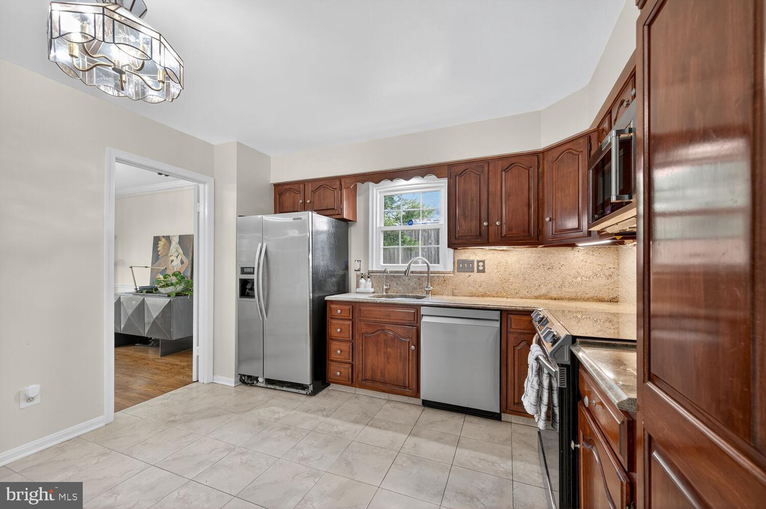 MANOR VILLAGE - Residential