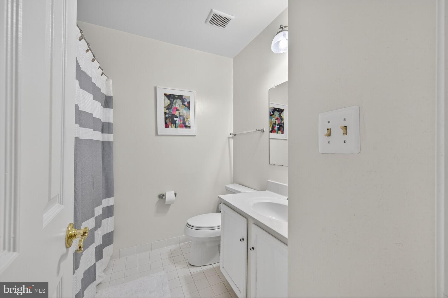 MANOR VILLAGE - Residential