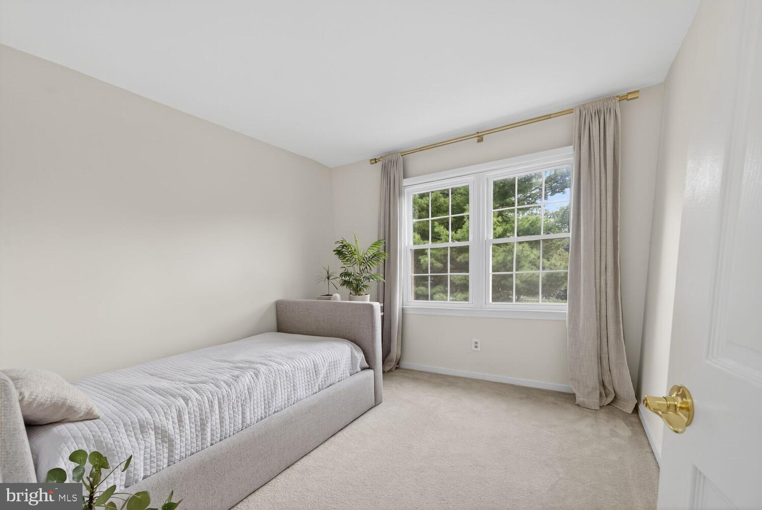 MANOR VILLAGE - Residential