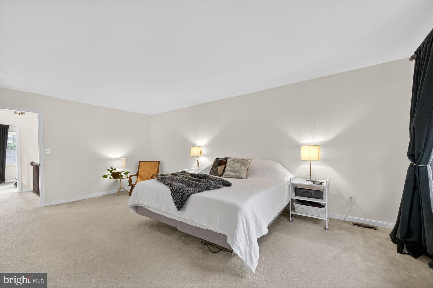 MANOR VILLAGE - Residential