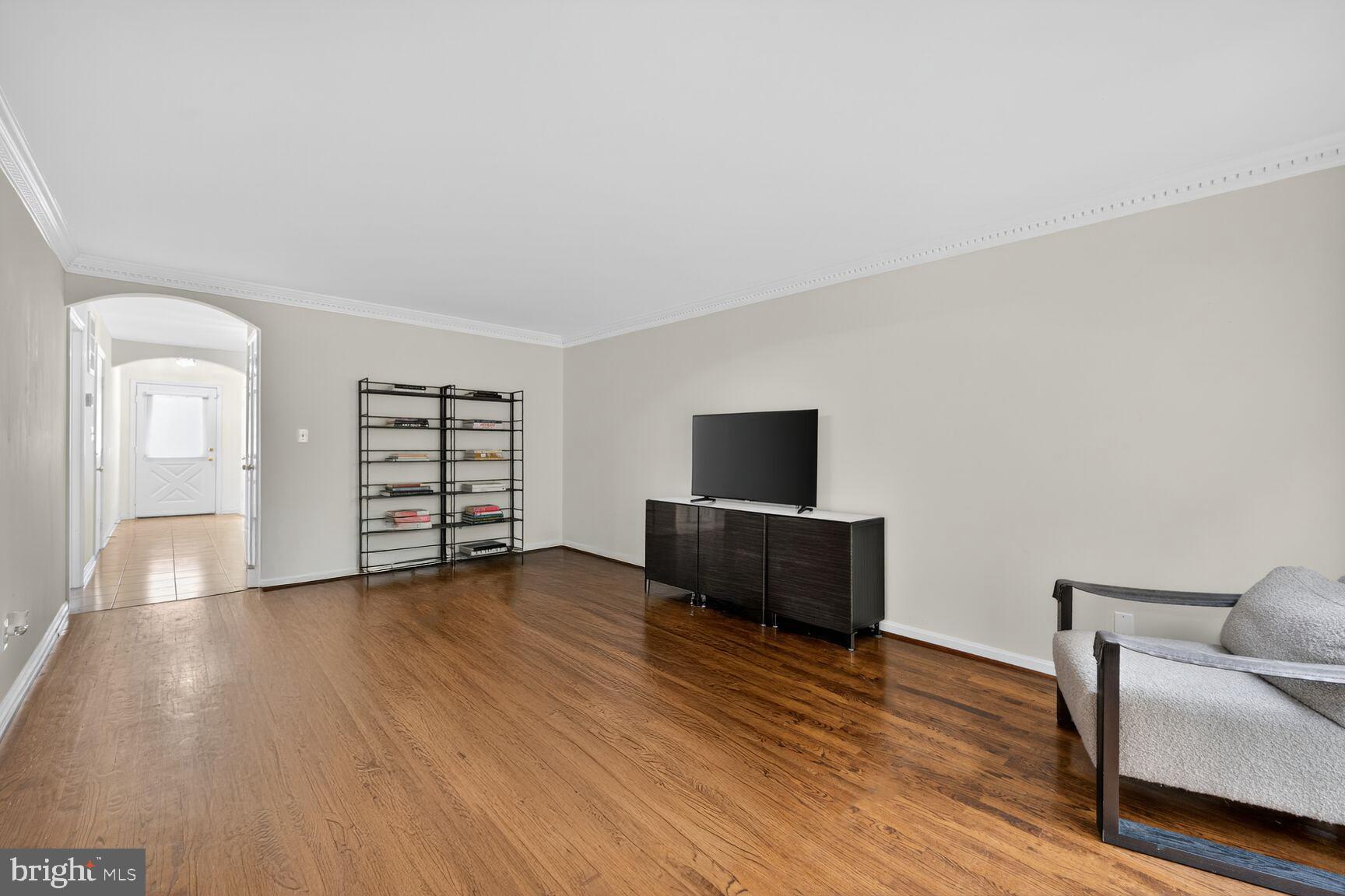 MANOR VILLAGE - Residential