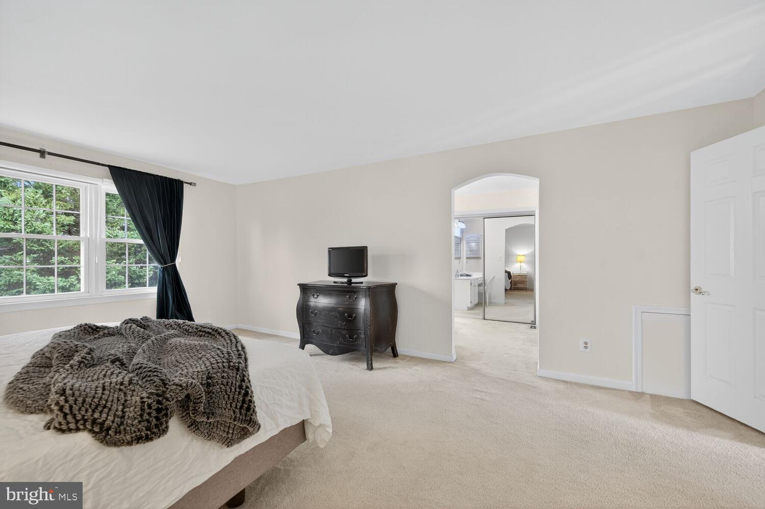 MANOR VILLAGE - Residential