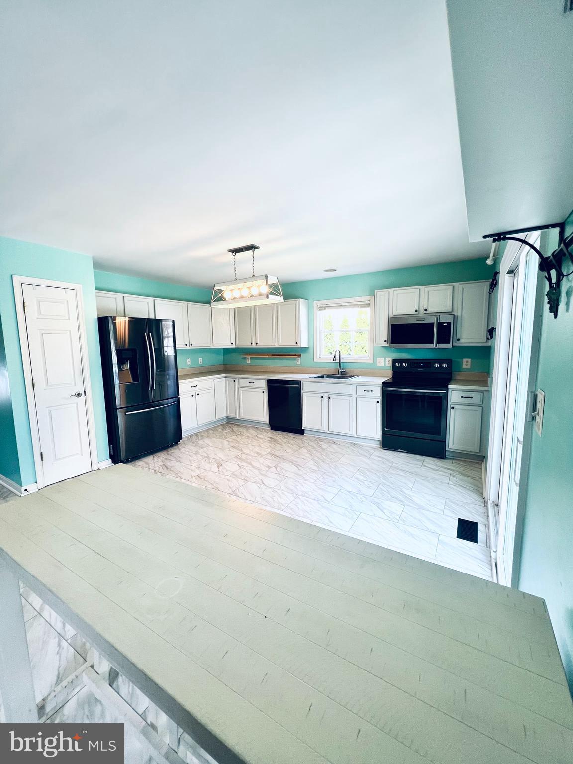 OLIVER BEACH - Residential