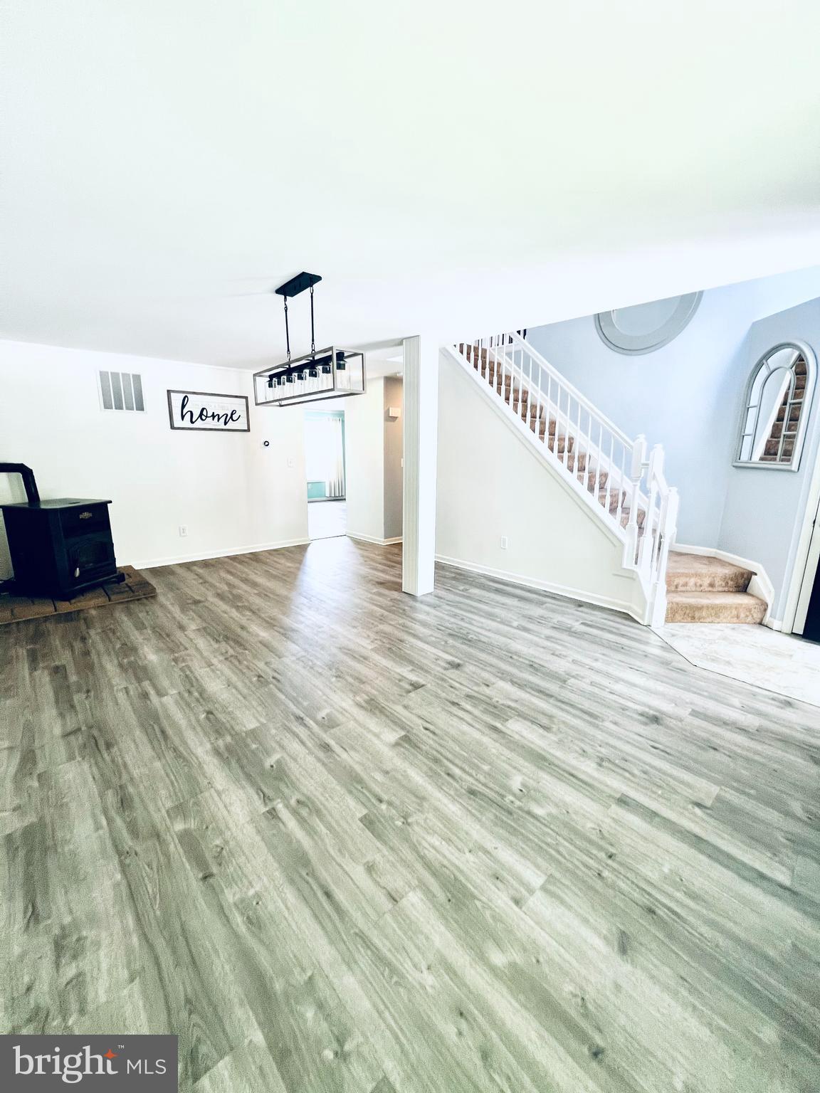 OLIVER BEACH - Residential
