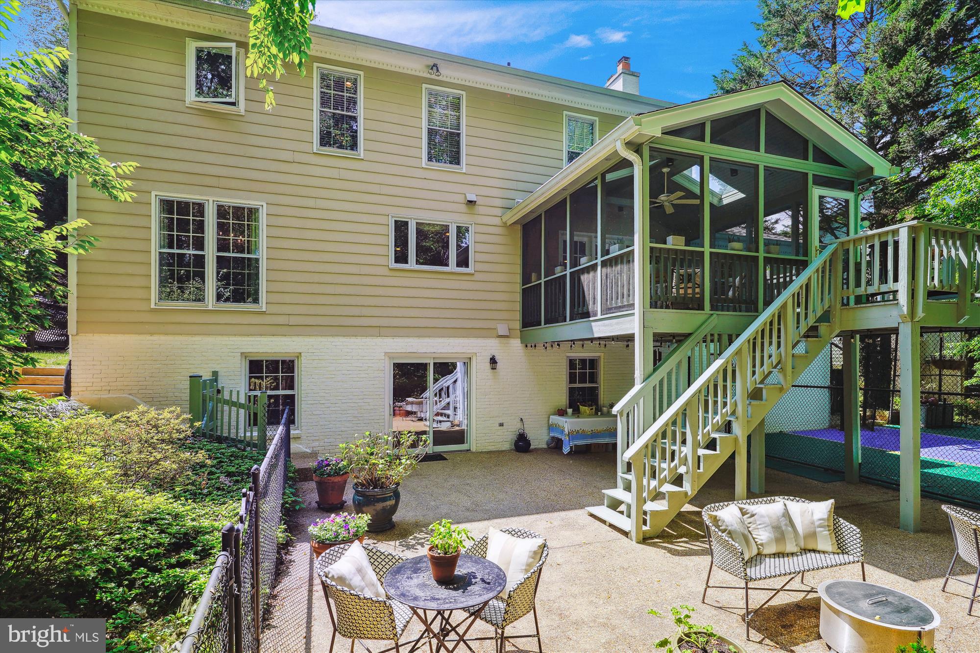 FOREST VILLA WOODS - Residential