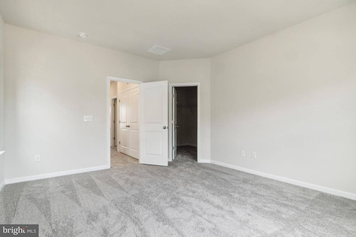 JEFFERSON SQUARE - Residential