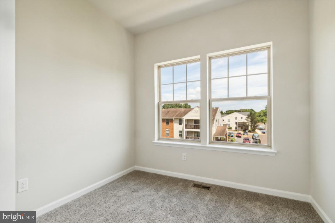 JEFFERSON SQUARE - Residential