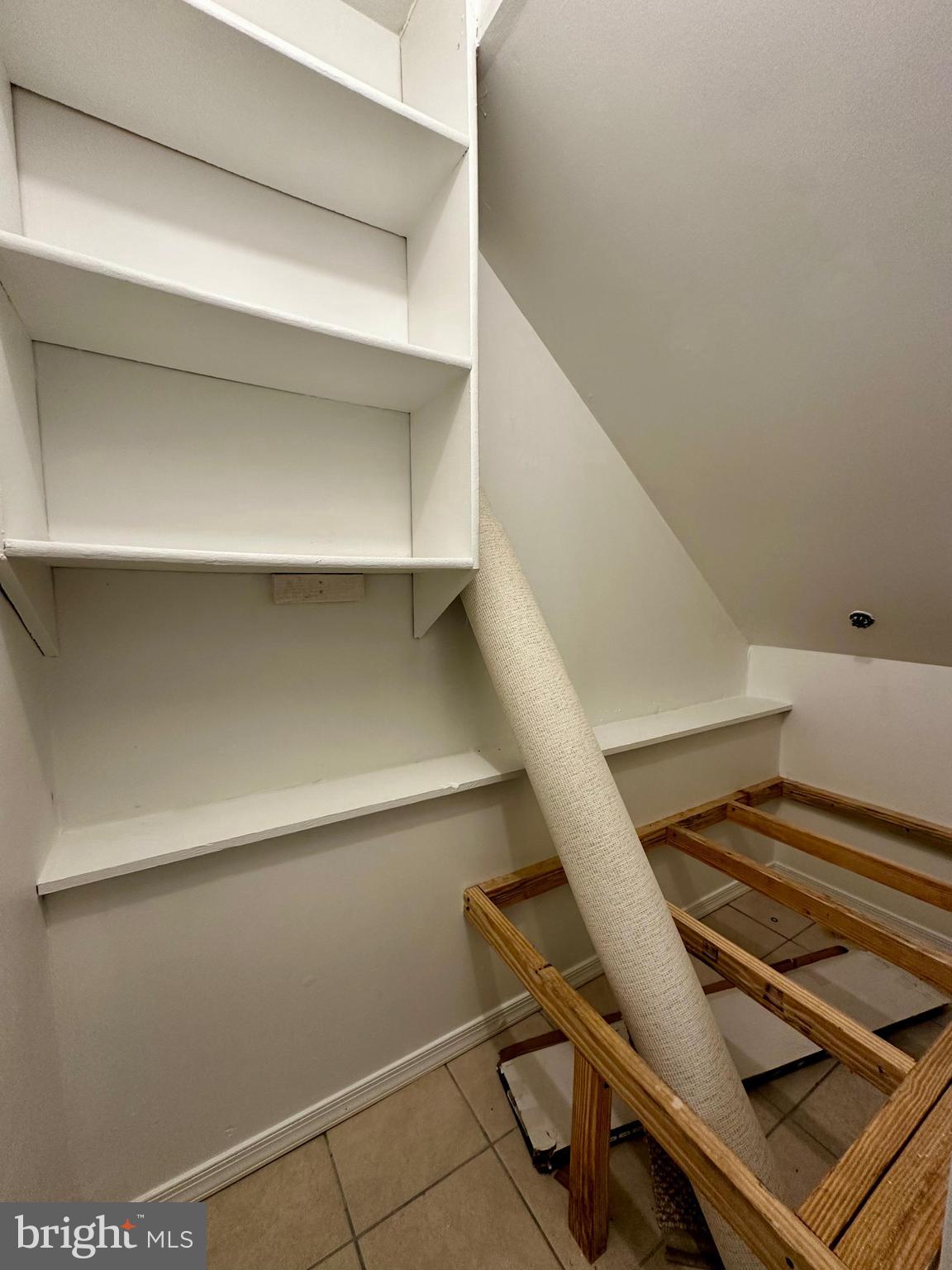 ALCOVA HEIGHTS - Residential