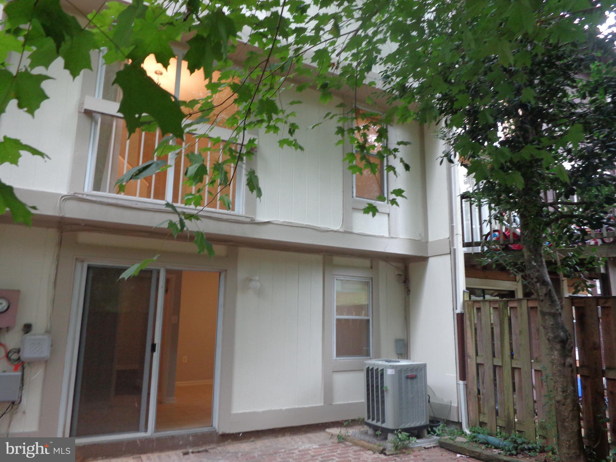 GREENFIELD FARM - Residential Lease