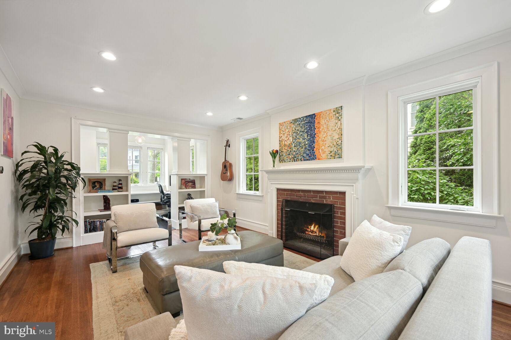 BATTERY PARK - Residential