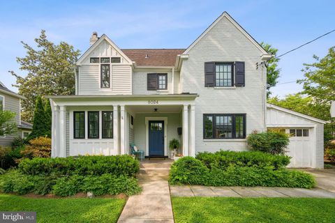 Photo of 8024 PARK LN, BETHESDA, MD 20814 (MLS # MDMC2093266) Photo of 8024 PARK LN, BETHESDA, MD 20814 (MLS # MDMC2093266)
