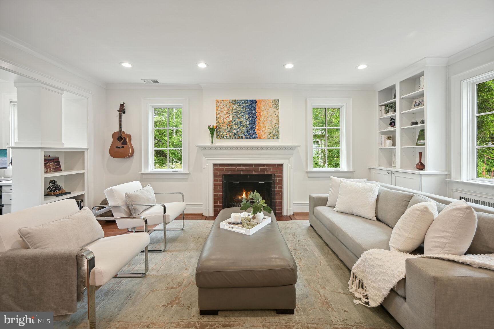 BATTERY PARK - Residential