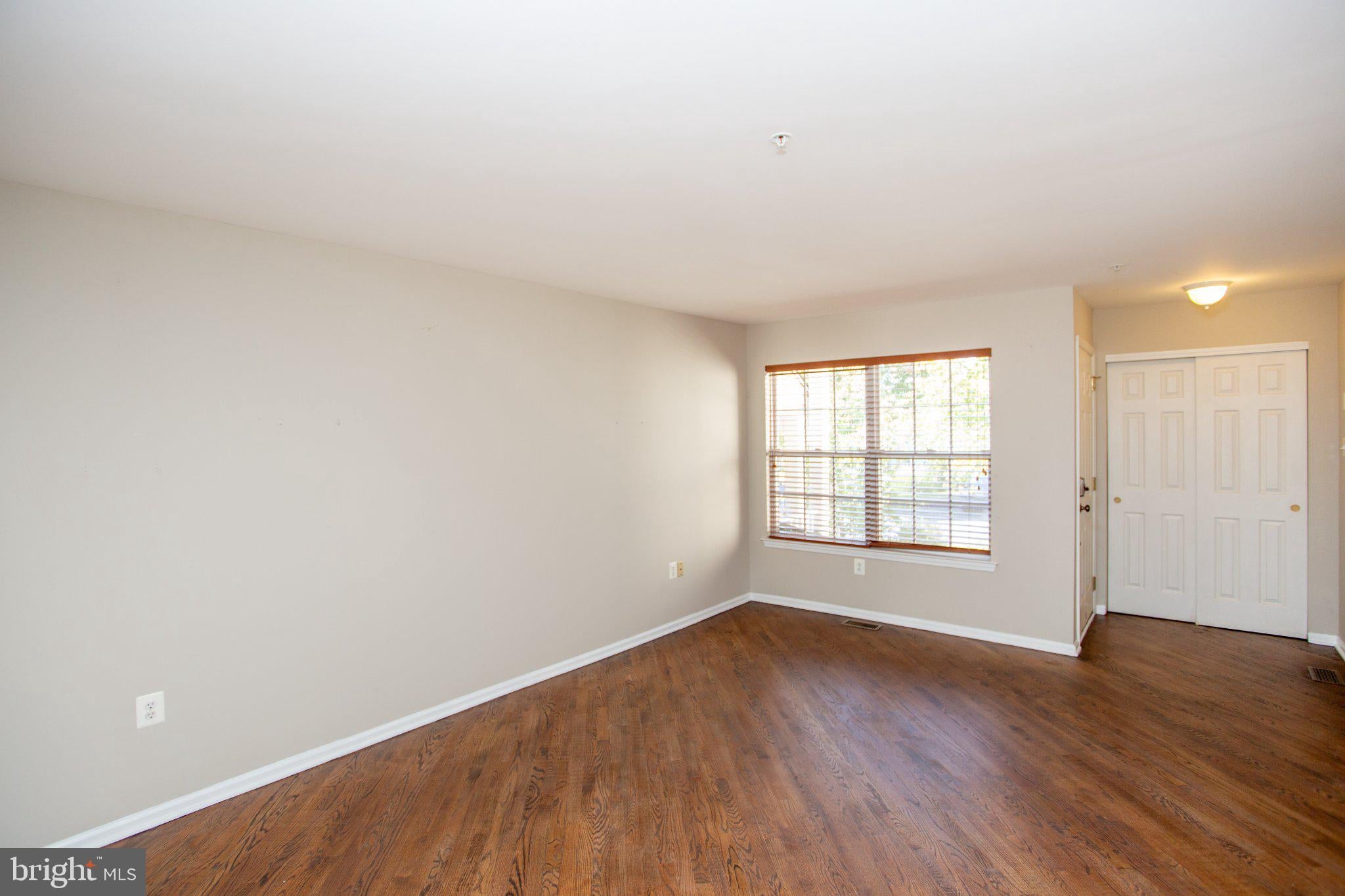 823 BRECKINRIDGE COURT