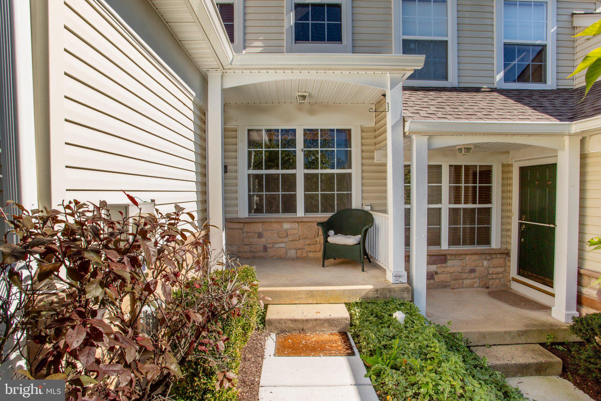 823 BRECKINRIDGE COURT