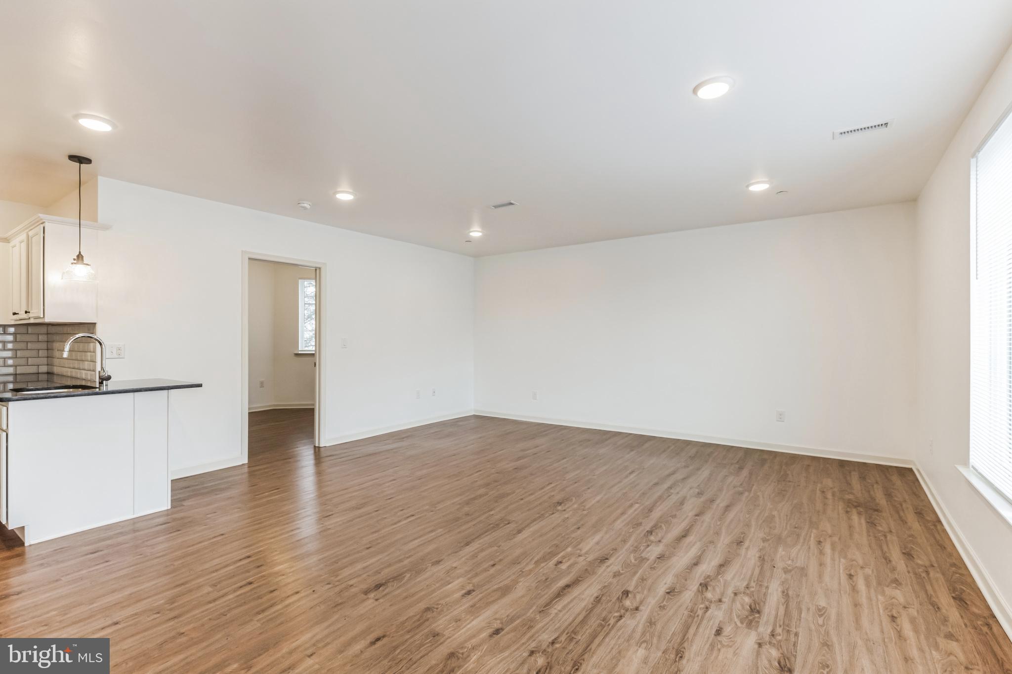 ROXBOROUGH - Residential Lease