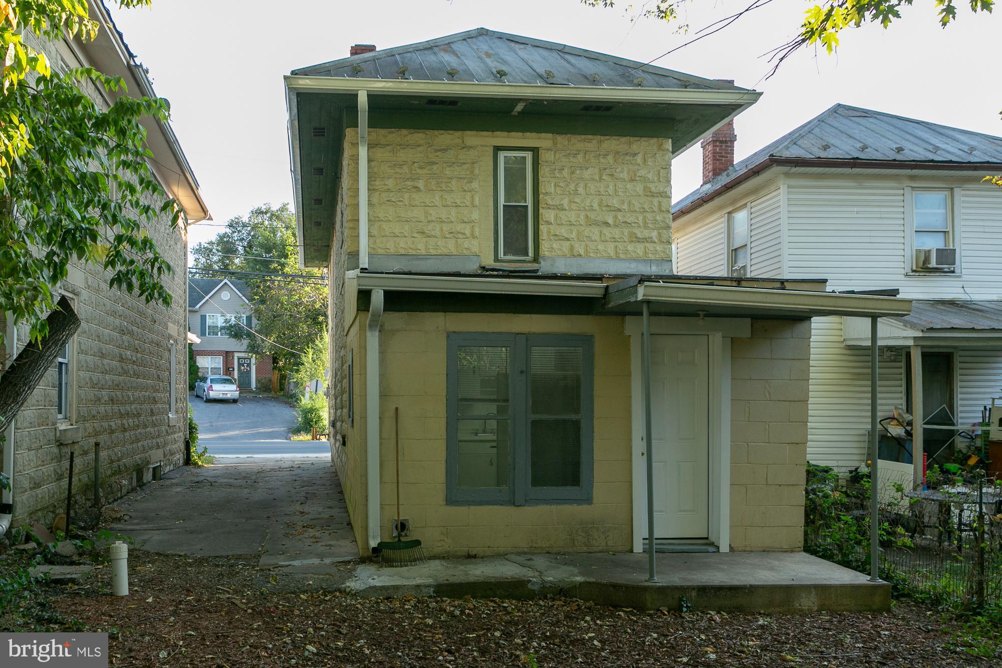 AUBURNDALE - Residential